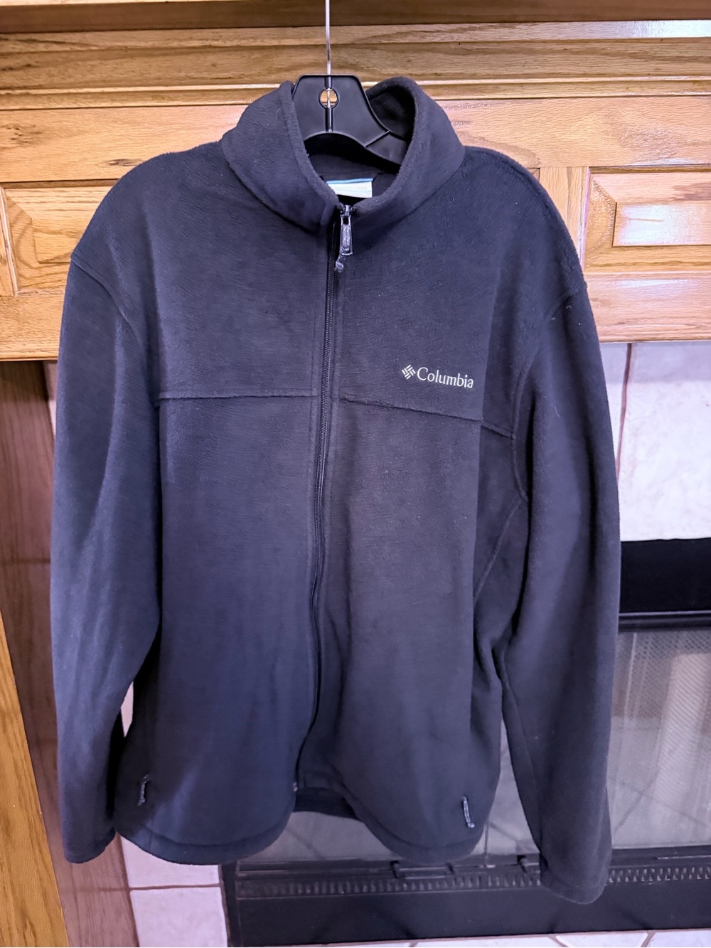 Columbia Black Lightweight Full-Zip Fleece Jacket